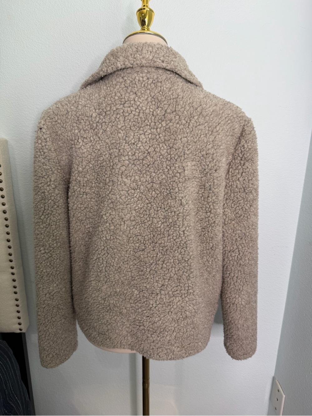 Obey Jacket - Picture 3 of 3